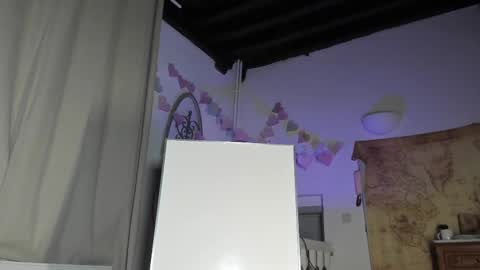 Snapshot of lola_belgium chatting on March 3, 2025, 9:05 pm lola_belgium online show from March 3, 2025, 9:05 pm