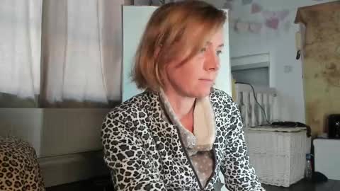 Snapshot of lola_belgium chatting on March 9, 2025, 2:54 pm lola_belgium online show from March 9, 2025, 2:54 pm