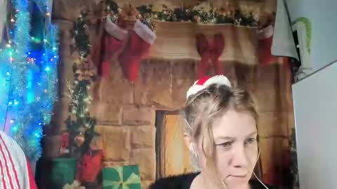 Snapshot of lola_belgium chatting on December 16, 2025, 7:13 am lola_belgium online show from December 16, 2025, 7:13 am