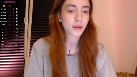 Snapshot of lola_dinky chatting on October 10, 2025, 9:47 pm Lola online show from October 10, 2025, 9:47 pm