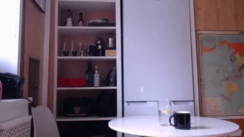 Snapshot of lola_dinky chatting on March 6, 2026, 12:01 pm Lola online show from March 6, 2026, 12:01 pm