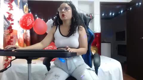 Snapshot of lola_fiery chatting on December 6, 2024, 7:34 pm lola_fiery online show from December 6, 2024, 7:34 pm