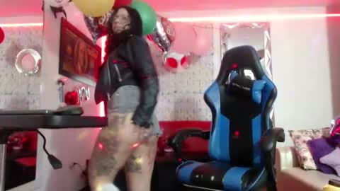 Snapshot of lola_fiery chatting on February 24, 2025, 12:48 pm lola_fiery online show from February 24, 2025, 12:48 pm
