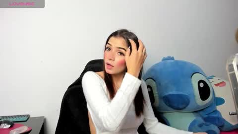 Snapshot of lola_kamila chatting on January 12, 2026, 7:41 pm Lola Kamila online show from January 12, 2026, 7:41 pm