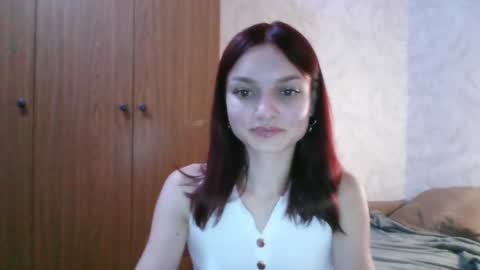 lola_sweetglow online show from August 5, 2026, 8:11 pm