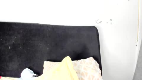 Snapshot of lolaa_staars chatting on December 20, 2025, 3:35 am lolaa_staars online show from December 20, 2025, 3:35 am