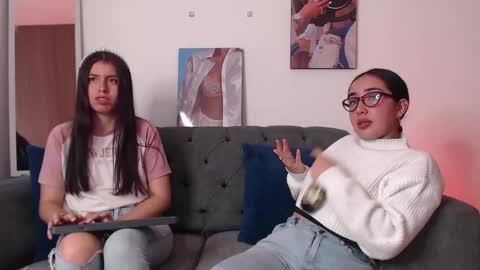 lolaandcamille online show from March 7, 2025, 4:55 pm