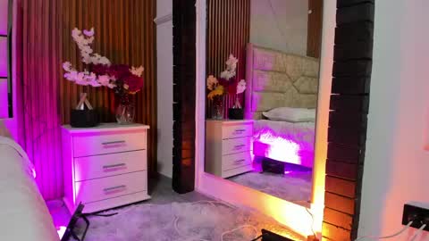 Snapshot of lolaangellx chatting on March 27, 2026, 7:57 pm Lola Angel online show from March 27, 2026, 7:57 pm