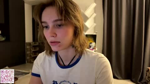 lolaatatee online show from May 24, 2026, 9:20 pm