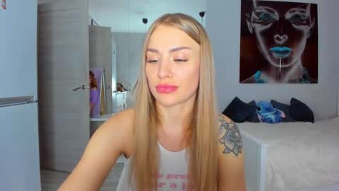 lolabani675452 online show from October 13, 2025, 10:04 am