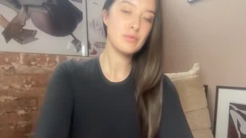 Snapshot of loladom chatting on October 7, 2025, 3:31 pm Frt Pr1ncess online show from October 7, 2025, 3:31 pm