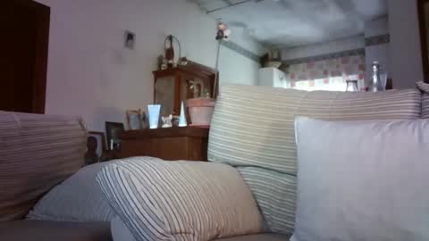 Snapshot of lolahueso chatting on January 9, 2026, 9:01 am LOLA HUESO y ERIC online show from January 9, 2026, 9:01 am