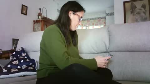 Snapshot of lolahueso chatting on March 9, 2026, 9:35 am LOLA HUESO y ERIC online show from March 9, 2026, 9:35 am