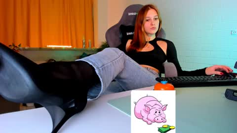 lolalemona online show from December 21, 2024, 3:31 pm