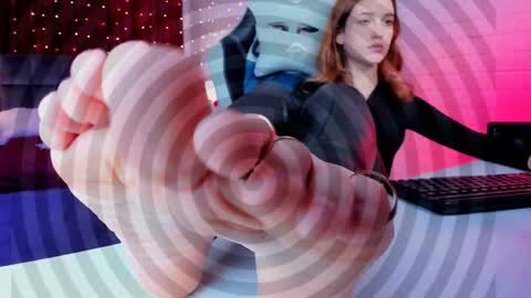 lolalemona online show from February 16, 2025, 3:27 pm