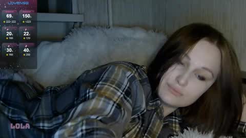 Snapshot of lolalibellule chatting on November 7, 2025, 12:43 am Lola online show from November 7, 2025, 12:43 am