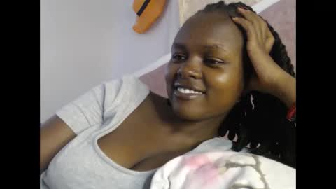 Snapshot of lolamia7 chatting on November 11, 2025, 6:02 am lolamia7 online show from November 11, 2025, 6:02 am