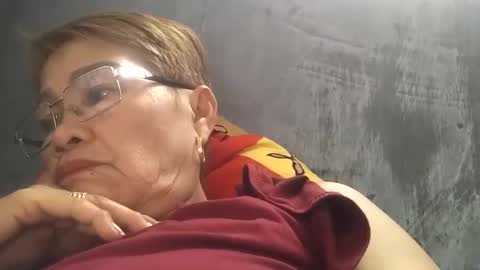 Snapshot of lolamommie chatting on January 22, 2025, 7:46 am tey online show from January 22, 2025, 7:46 am