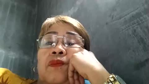 Snapshot of lolamommie chatting on February 20, 2025, 6:50 am tey online show from February 20, 2025, 6:50 am
