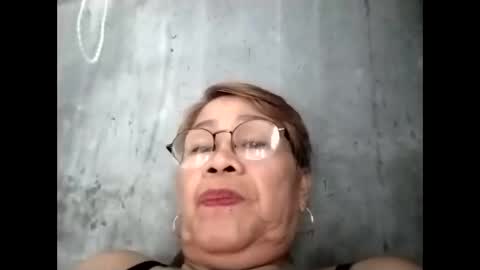 Snapshot of lolamommie chatting on September 23, 2025, 6:16 am tey online show from September 23, 2025, 6:16 am