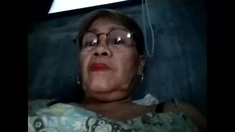 Snapshot of lolamommie chatting on September 30, 2025, 7:24 am tey online show from September 30, 2025, 7:24 am