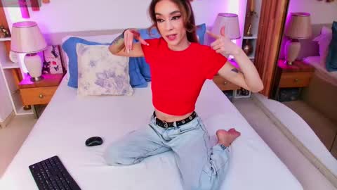 Snapshot of lolavixxen chatting on December 16, 2025, 7:41 pm Lola online show from December 16, 2025, 7:41 pm