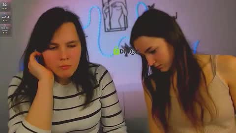 Snapshot of lole_ti chatting on February 1, 2026, 7:23 pm lole ti online show from February 1, 2026, 7:23 pm