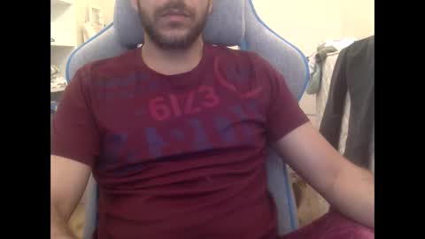 Snapshot of lolgivali chatting on January 6, 2025, 9:00 pm lolgivali online show from January 6, 2025, 9:00 pm