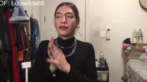 Snapshot of lolita_wilde390 chatting on October 14, 2025, 6:14 am Lolita Wildes Back online show from October 14, 2025, 6:14 am