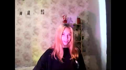 Snapshot of lollalakiss chatting on September 22, 2025, 12:34 am LollaLaKiss online show from September 22, 2025, 12:34 am