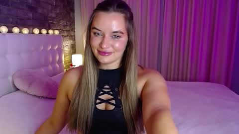 Victoria online show from November 7, 2025, 5:02 pm