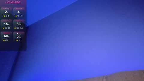 Elly online show from April 15, 2026, 7:58 pm