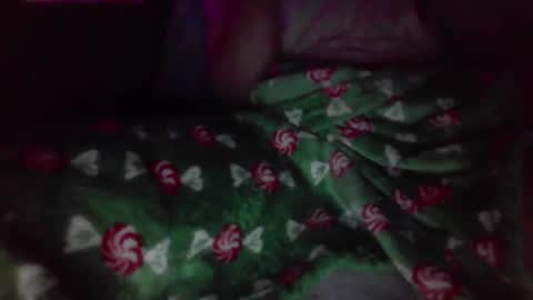 Snapshot of lolwhy21521 chatting on December 16, 2025, 6:07 am Lolwhy21 online show from December 16, 2025, 6:07 am