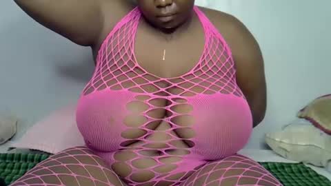 Snapshot of lomyenom56 chatting on April 19, 2026, 8:24 am lomyenom56 online show from April 19, 2026, 8:24 am