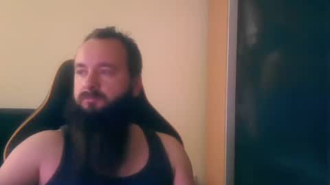 Snapshot of london_man1988 chatting on October 23, 2025, 8:13 am london_man1988 online show from October 23, 2025, 8:13 am