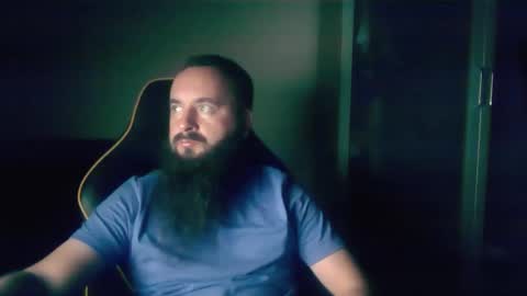 Snapshot of london_man1988 chatting on November 19, 2025, 7:03 pm london_man1988 online show from November 19, 2025, 7:03 pm