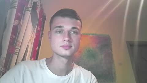 Snapshot of london_tomy chatting on January 7, 2026, 11:29 pm london_tomy online show from January 7, 2026, 11:29 pm