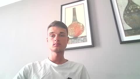 Snapshot of london_tomy chatting on February 11, 2026, 8:58 pm london_tomy online show from February 11, 2026, 8:58 pm