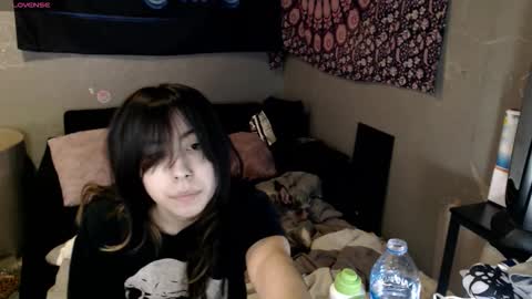 londonray online show from October 31, 2025, 7:20 am