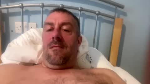 londonsbigbenxxx online show from August 6, 2026, 5:31 am