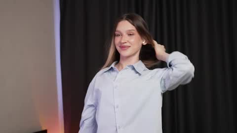 Snapshot of lonely_paradisee chatting on November 8, 2025, 10:04 am Sofia online show from November 8, 2025, 10:04 am