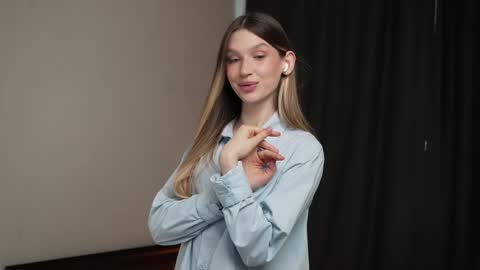 Snapshot of lonely_paradisee chatting on November 9, 2025, 8:56 am Sofia online show from November 9, 2025, 8:56 am