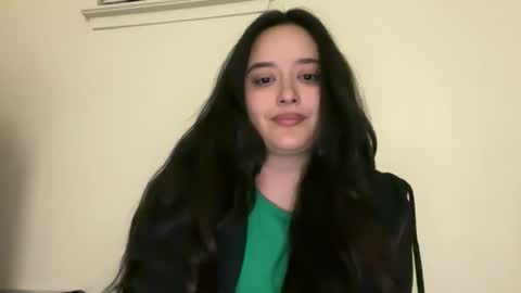 Paola online show from October 22, 2025, 8:47 am