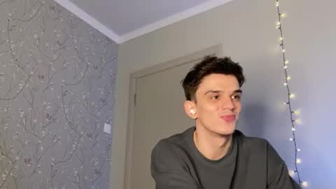 Snapshot of lonelysunset chatting on February 16, 2025, 11:37 pm PVT AND MENU ACTIVE online show from February 16, 2025, 11:37 pm