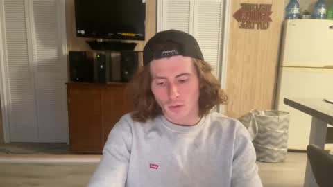 Snapshot of lonewolfffy chatting on October 29, 2025, 10:00 pm Lonewolfffy online show from October 29, 2025, 10:00 pm