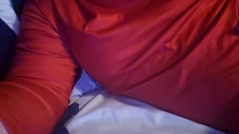 Snapshot of long101212 chatting on February 6, 2025, 6:56 pm long101212 online show from February 6, 2025, 6:56 pm