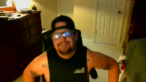 Snapshot of longlastingviking chatting on May 11, 2026, 6:19 am longlastingviking online show from May 11, 2026, 6:19 am