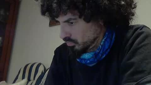 Snapshot of longnight5 chatting on December 14, 2024, 6:46 am Alejandro Rulitos Twitter longnight55 Intagram 5longnight5 online show from December 14, 2024, 6:46 am