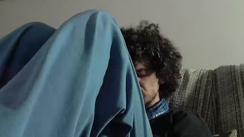 Snapshot of longnight5 chatting on December 14, 2024, 7:46 pm Alejandro Rulitos Twitter longnight55 Intagram 5longnight5 online show from December 14, 2024, 7:46 pm