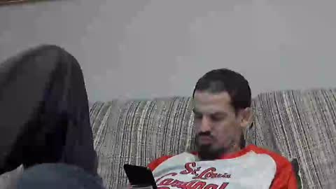 Snapshot of longnight5 chatting on January 30, 2025, 11:02 pm Alejandro Rulitos Twitter longnight55 Intagram 5longnight5 online show from January 30, 2025, 11:02 pm